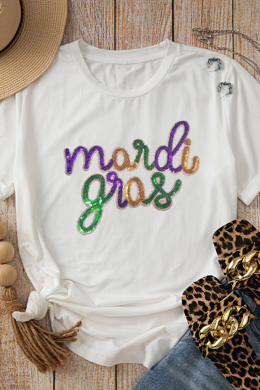 T-shirt ras du cou à imprimé lettres Mardi Gras à sequins blancs