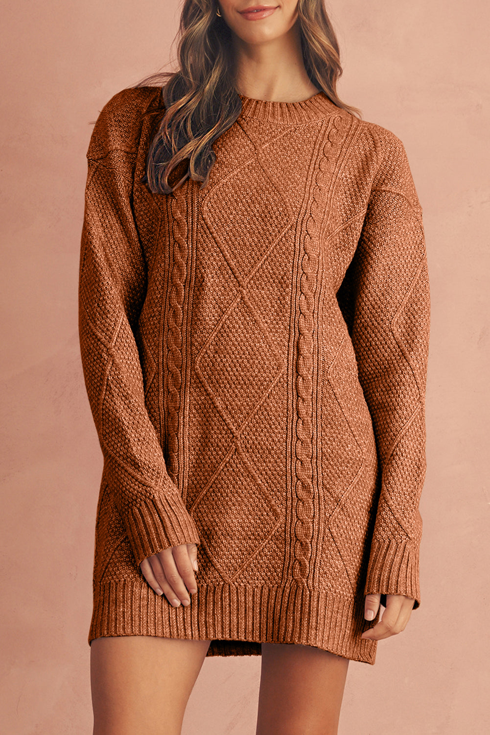 Robe pull ample en tricot torsadé à épaules tombantes et torsadées