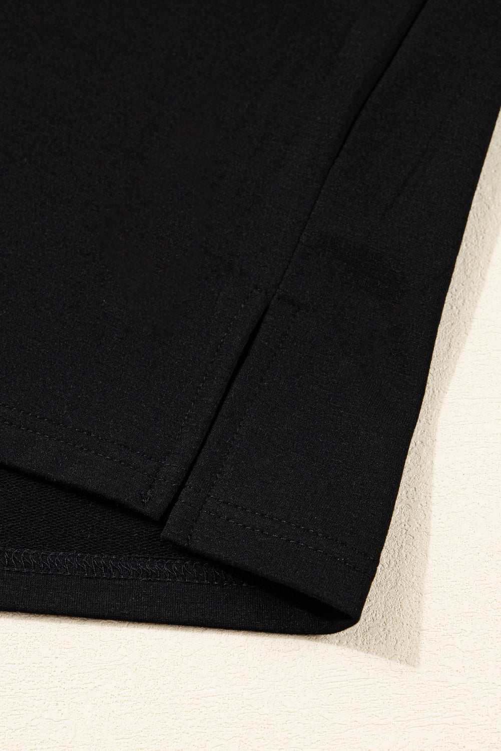 Blusa de talla grande con patchwork y mangas con estampado de lazo negro