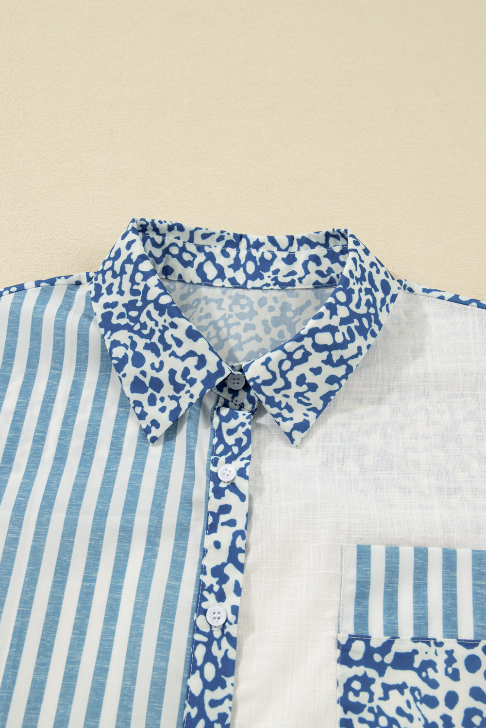 Chemise décontractée à rayures léopard bleu ciel et patchwork