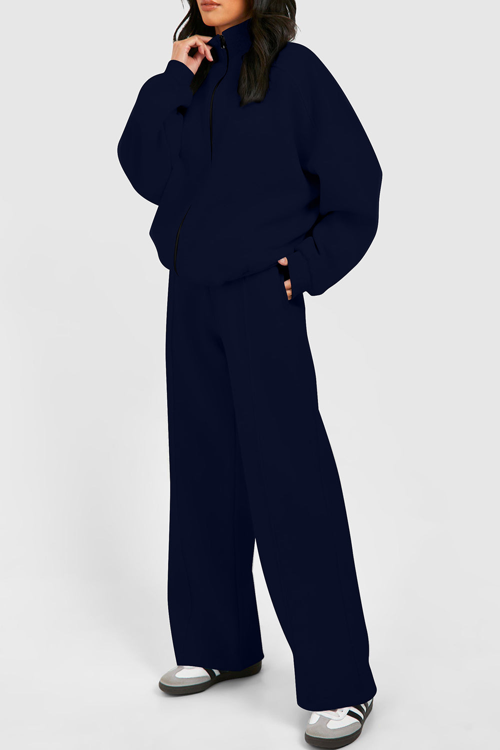 Ensemble sweat-shirt et pantalon bleu marine à demi-zip