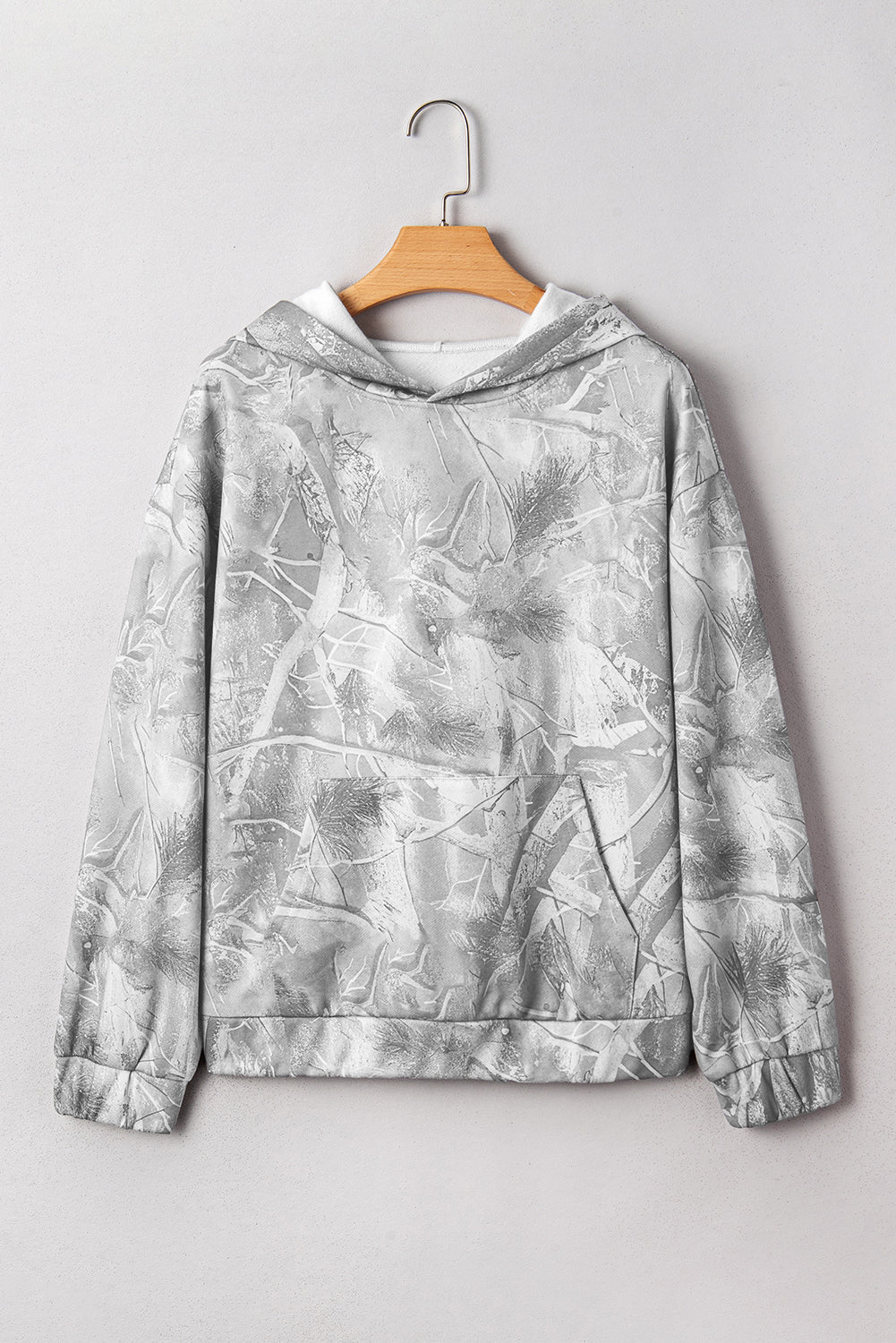 Sweat à capuche oversize à poche kangourou et imprimé feuilles d'érable camouflage gris
