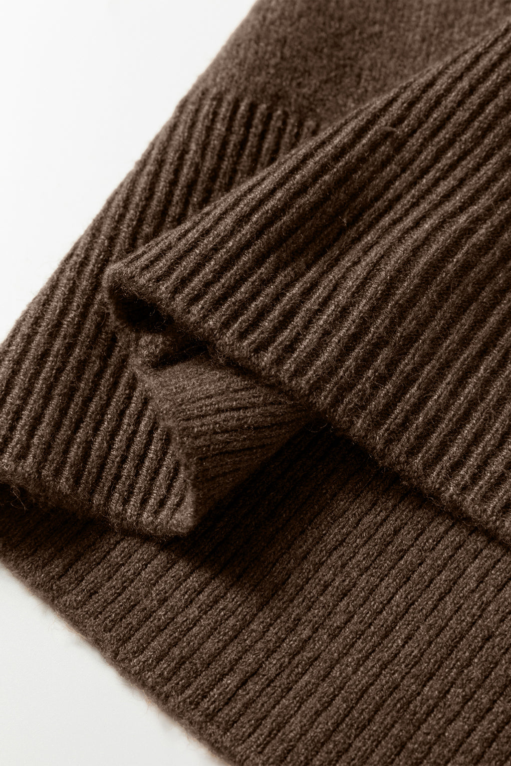 Pull en maille côtelée à imprimé à pois café