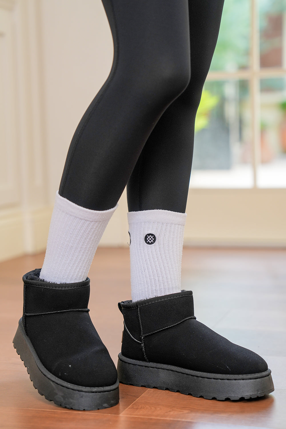 Botas de nieve negras de ante con forro de piel sintética