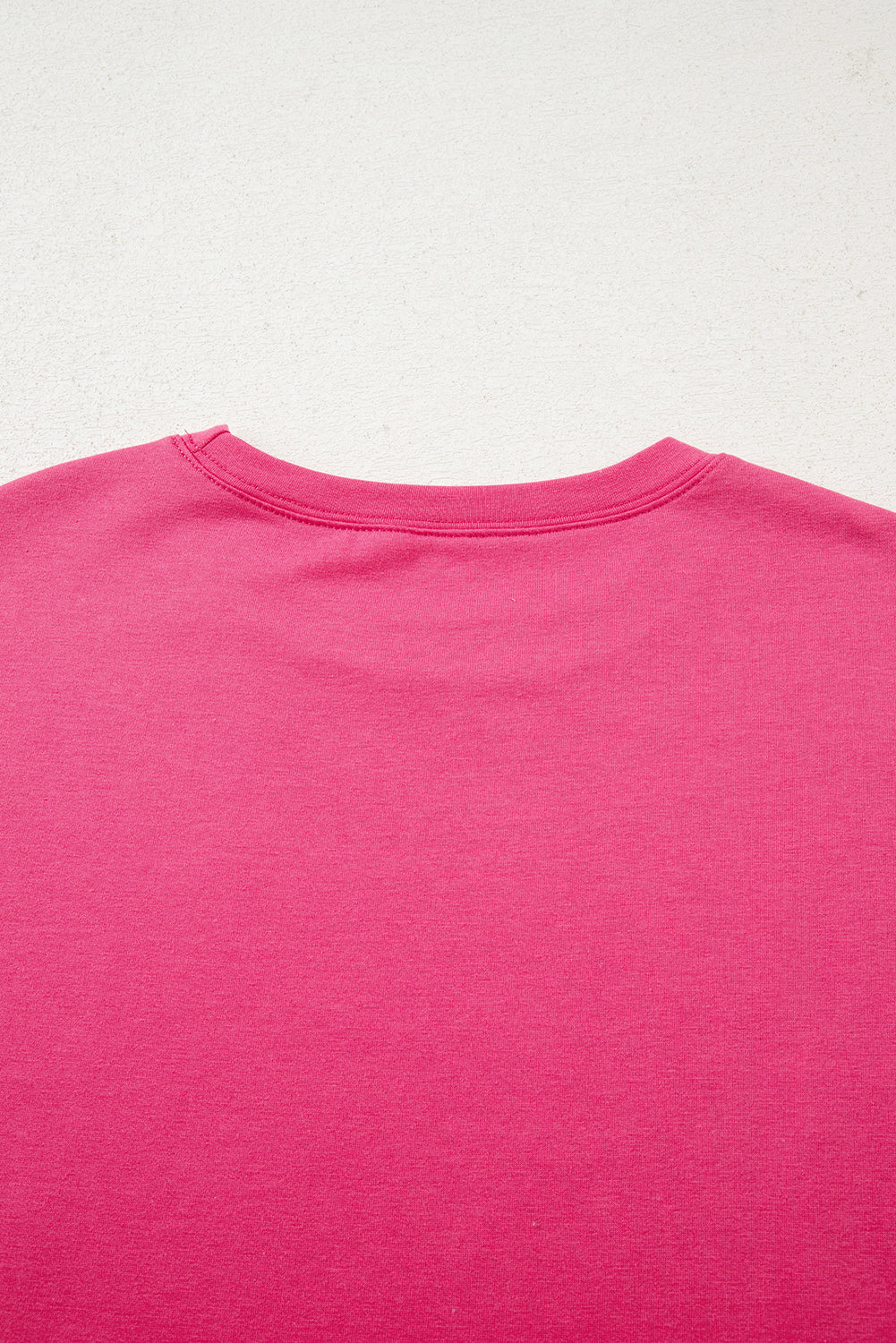 Haut décontracté à ourlet fleuri rose fraise et col rond, patchwork