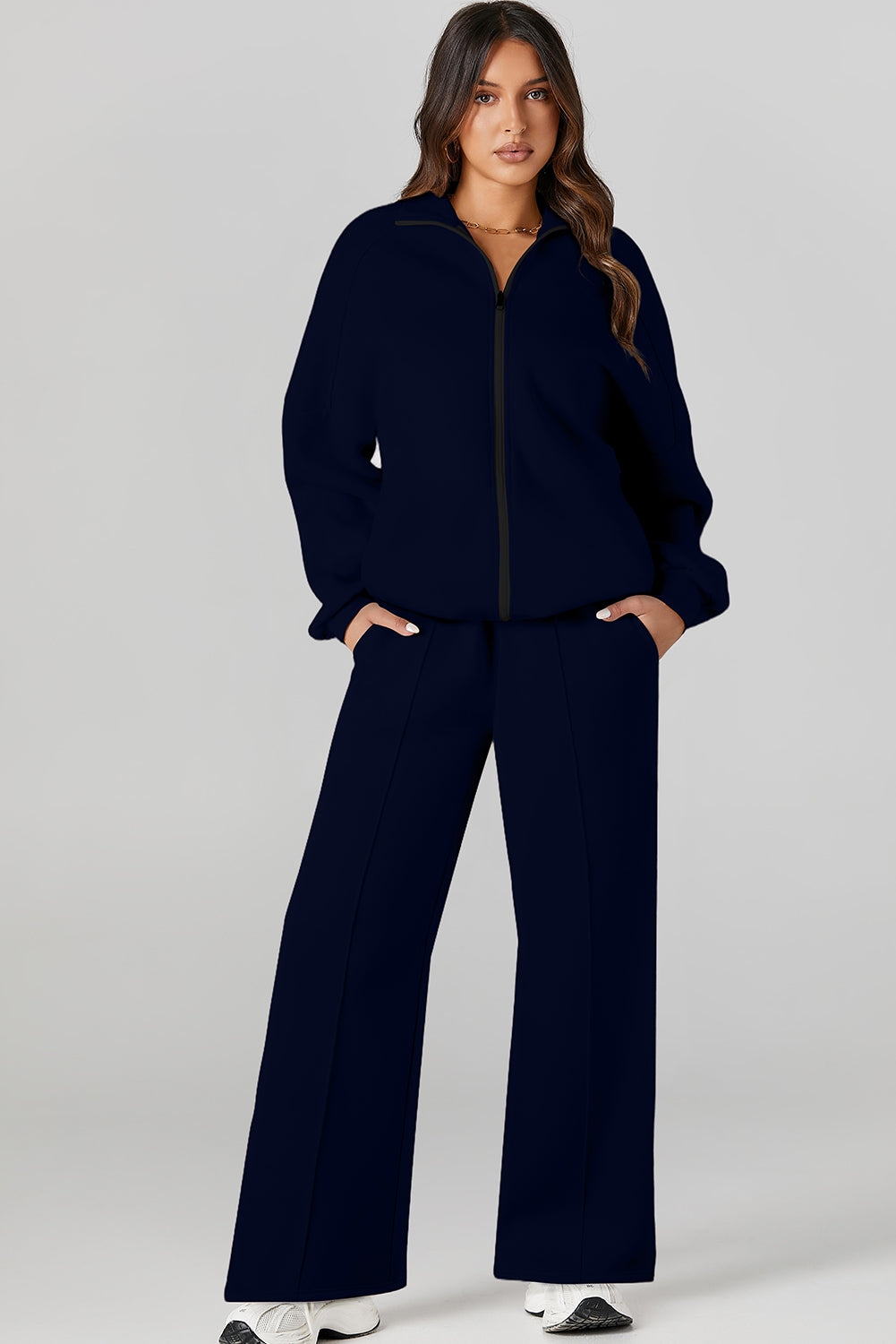 Ensemble sweat-shirt et pantalon bleu marine à demi-zip
