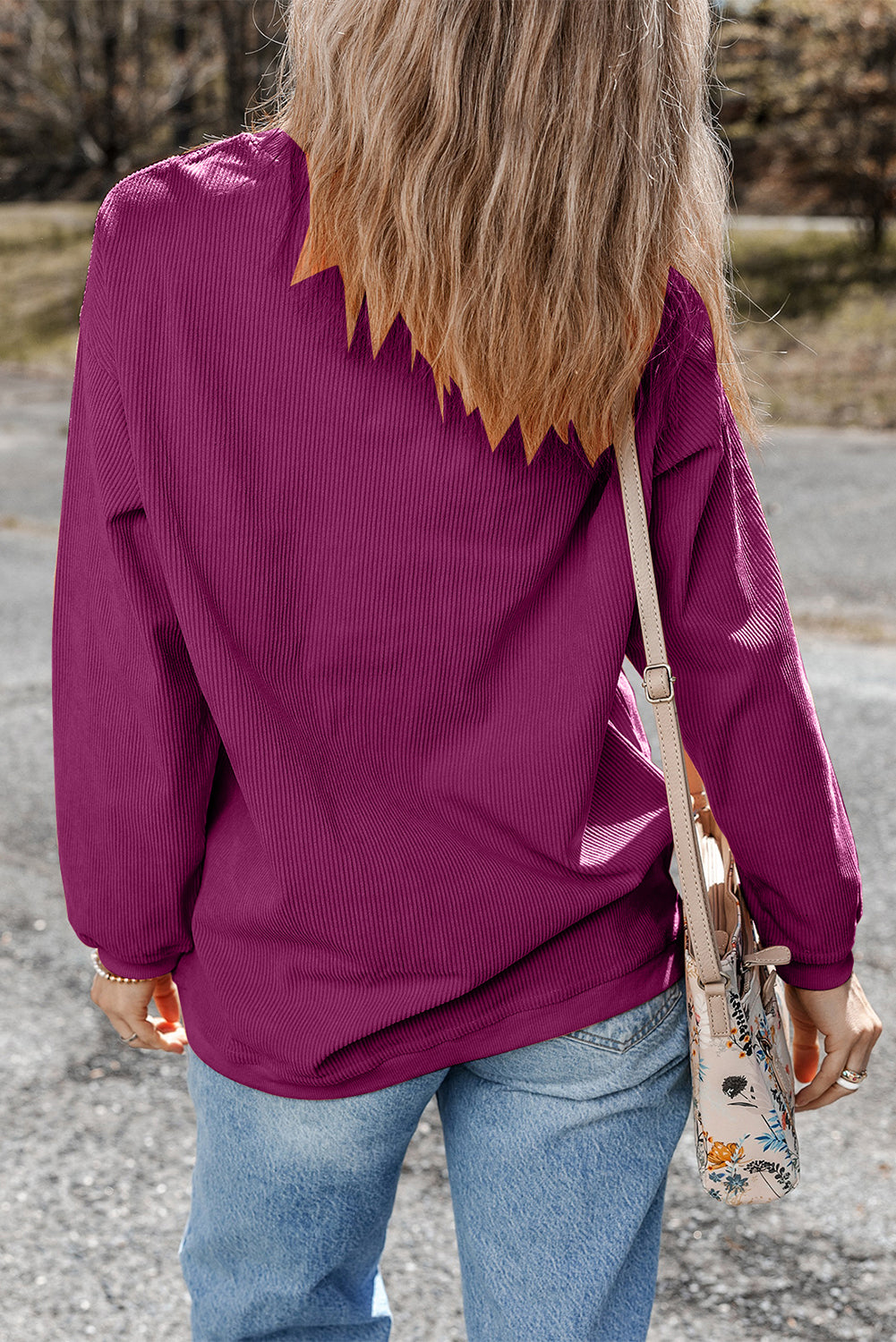 Sudadera oversize con canalé arrugado y mangas caídas, color rosa claro