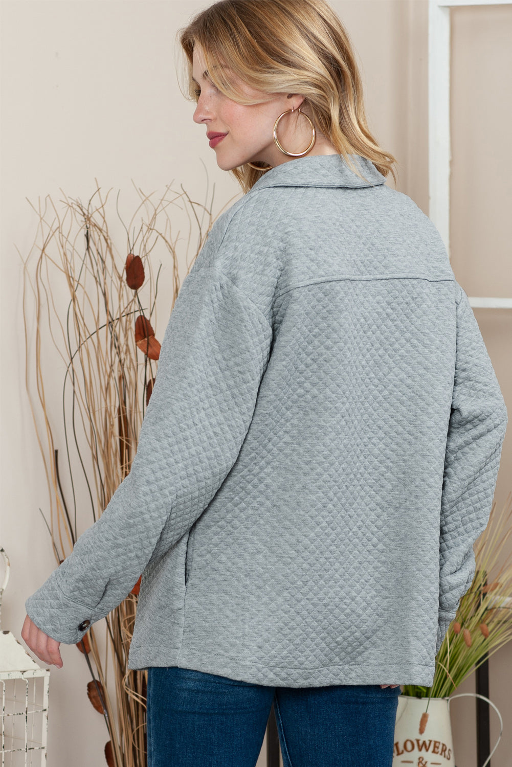 Veste matelassée à boutons et à rabat rétro à texture treillis grise