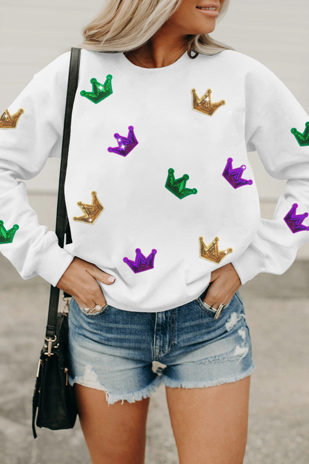 Sudadera con hombros caídos y estampado de corona MARDI GRAS en color blanco