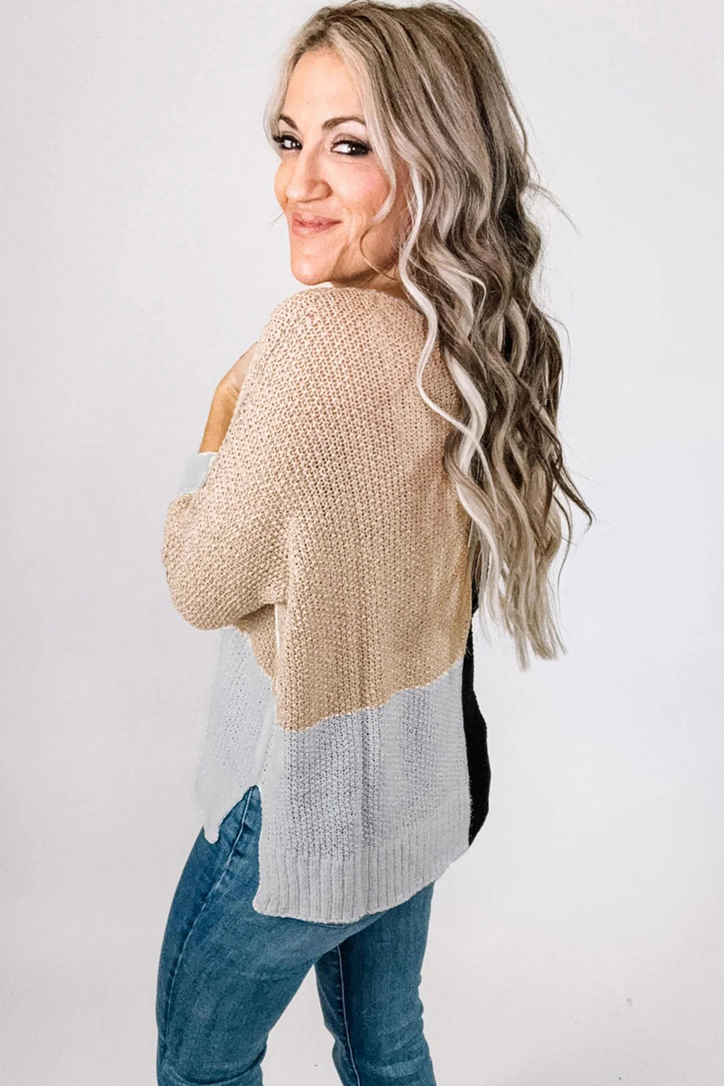 Suéter holgado con cuello en V y bloques de color Evergreen