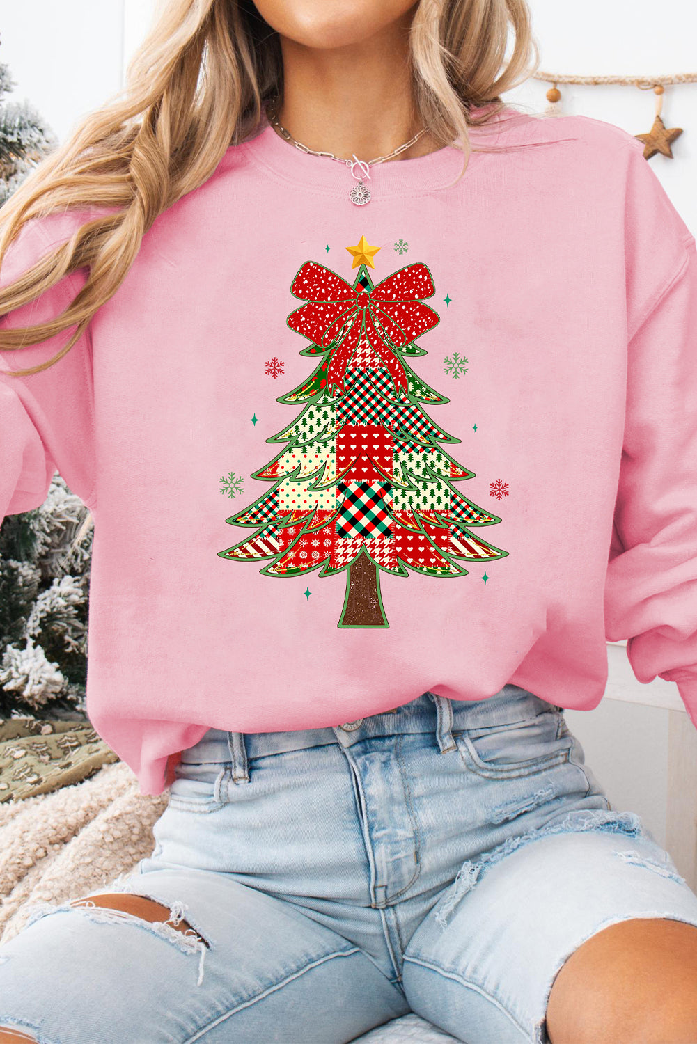 Sudadera de mujer con hombros caídos y estampado de árbol de Navidad a cuadros rosa multicolor
