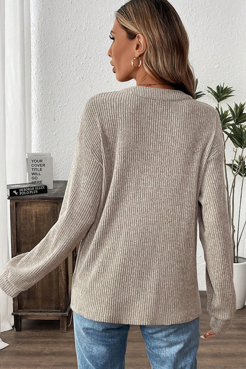 Haut Henley à manches longues en maille côtelée Simply Taupe grande taille avec poche kangourou