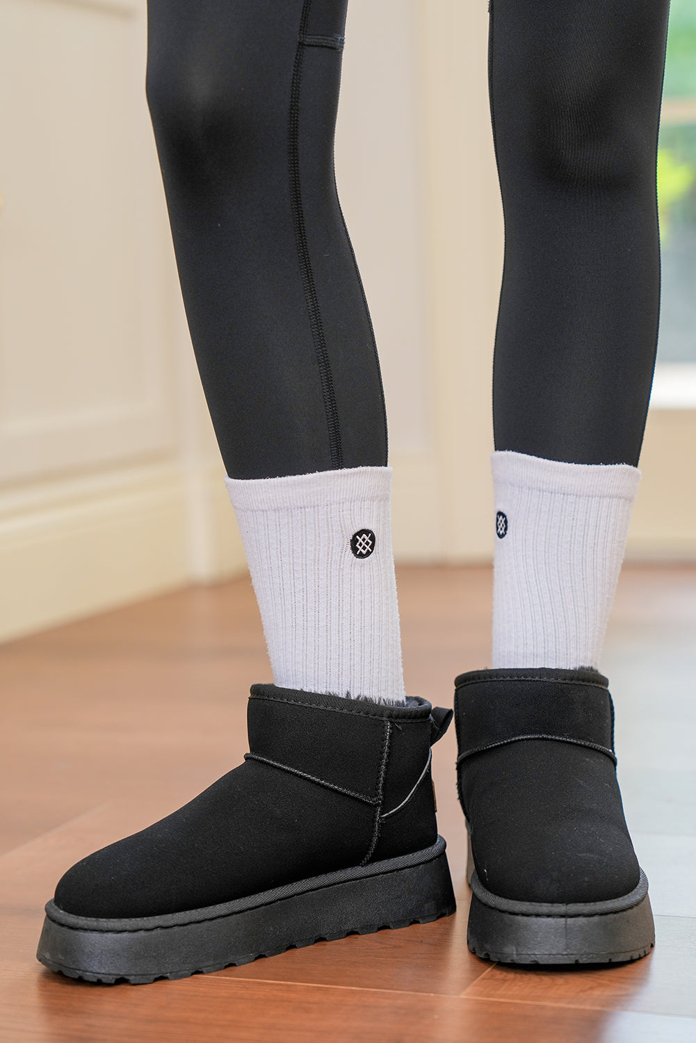 Botas de nieve negras de ante con forro de piel sintética