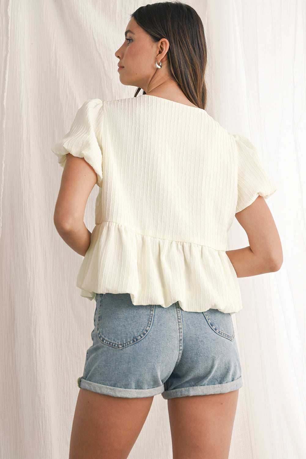 Chemisier texturé blanc à nœud sur le devant style babydoll