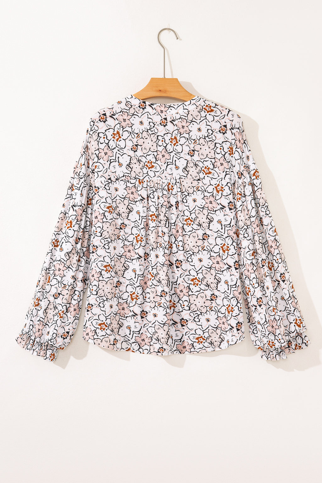 Chemise kaki à imprimé floral audacieux, manches bouffantes à volants et boutons