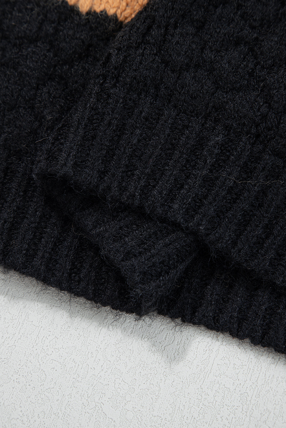 Suéter holgado de cuello alto con bloques de color caqui