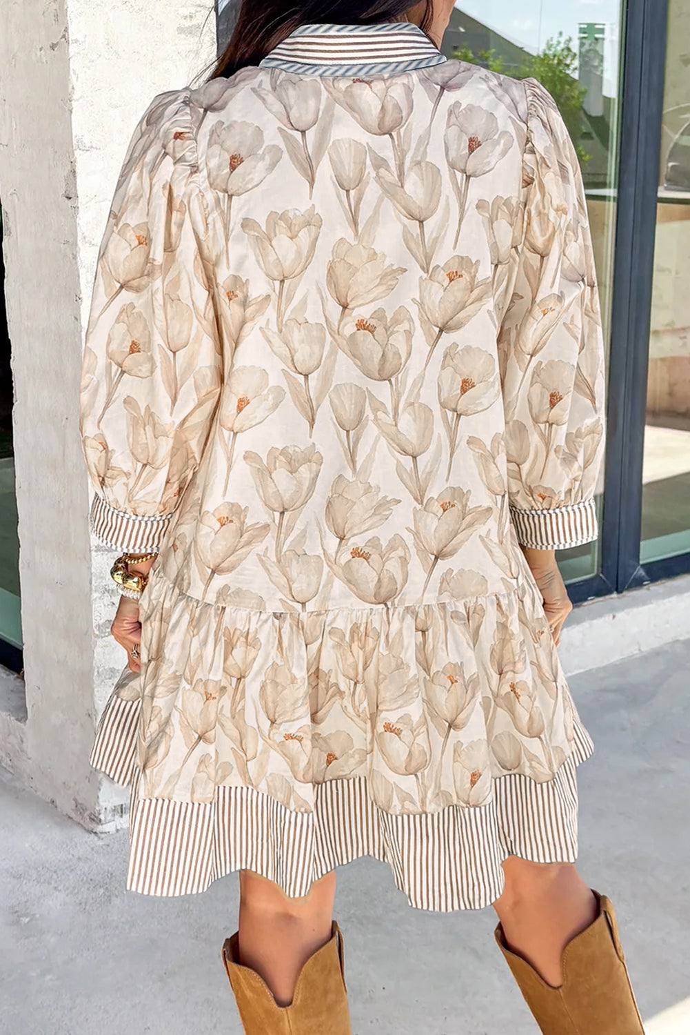 Vestido camisero de talla grande con estampado floral, rayas y detalles patchwork.