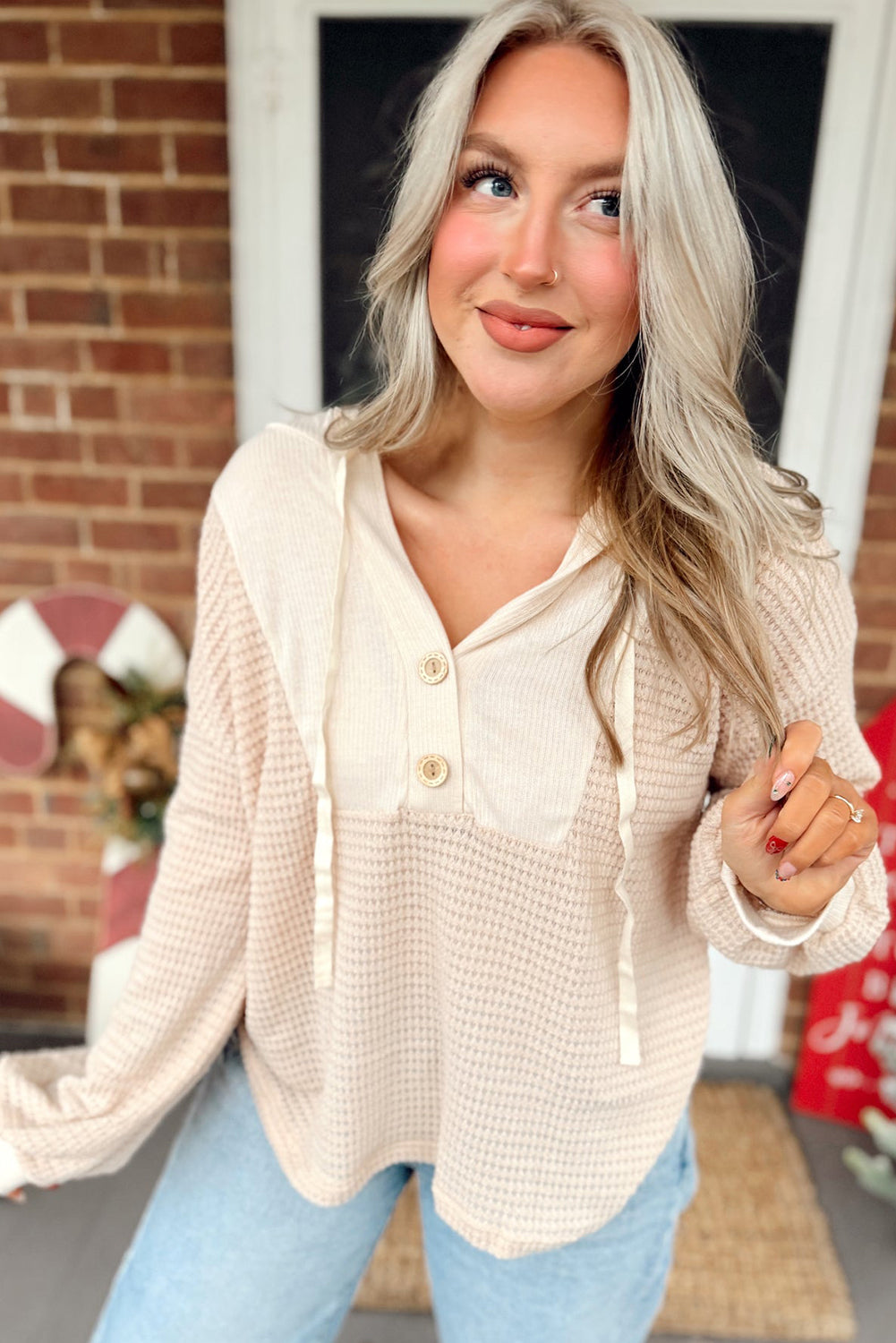 Top de manga larga con capucha y hombros caídos con patchwork de gofres de avena