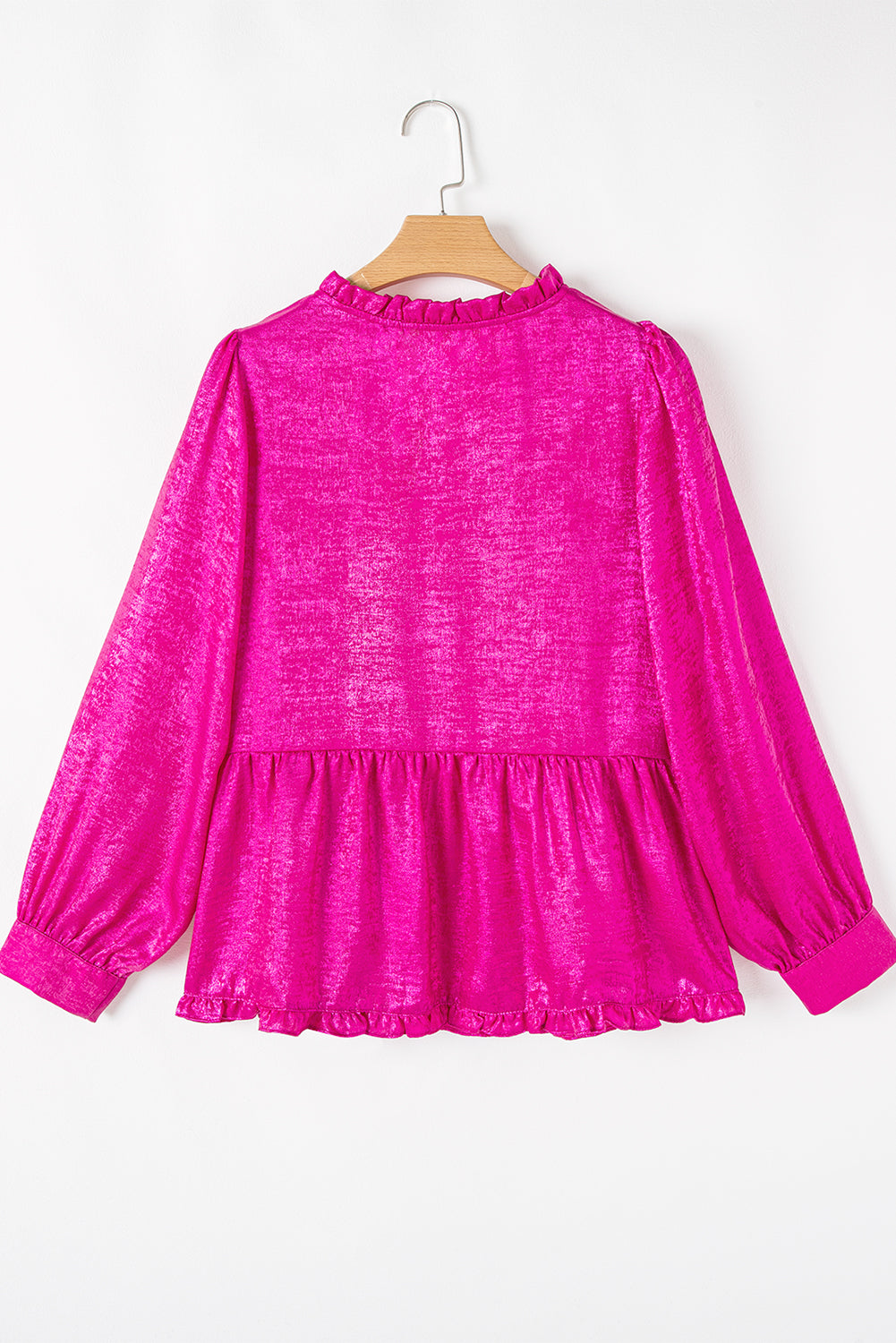 Blusa babydoll con escote en V, mangas abullonadas y volantes de terciopelo metalizado de color rojo rosa