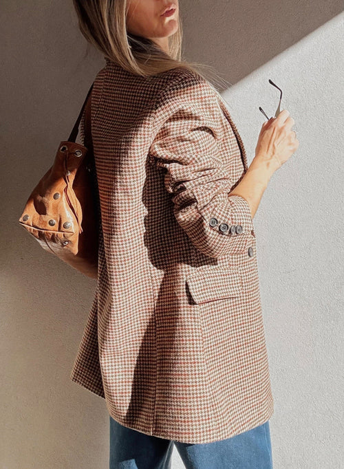 Blazer marron à col revers et motif pied-de-poule