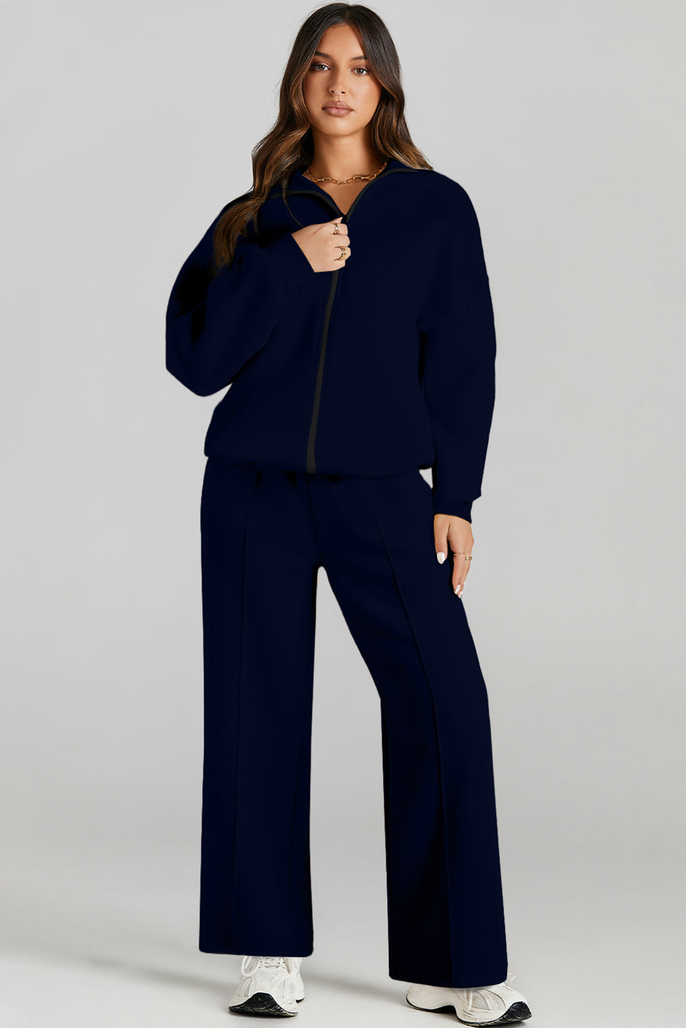 Ensemble sweat-shirt et pantalon bleu marine à demi-zip