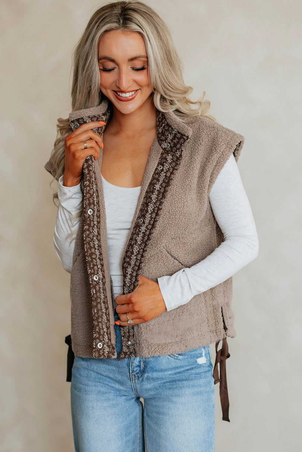 Goat Side Bows Sherpa Fleece Vest