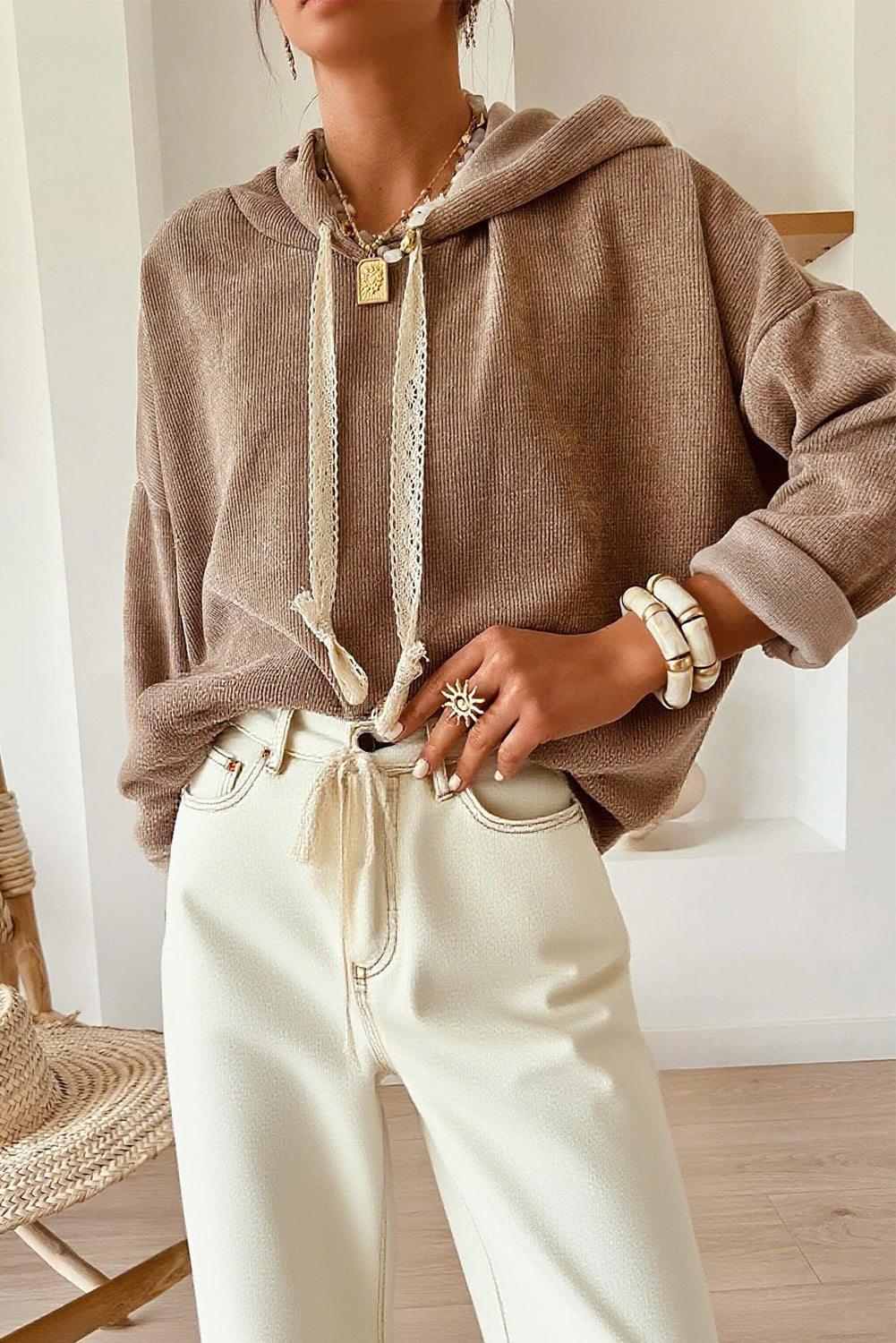 Sudadera holgada con cordón ajustable y textura de encaje térmico color rosa tostado