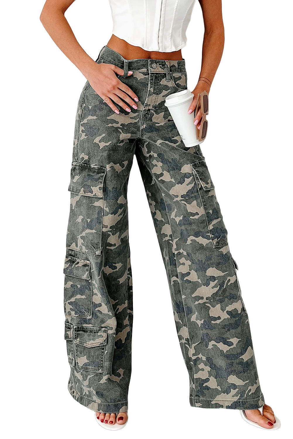 Jean cargo multi-poches à jambe large et motif camouflage vert
