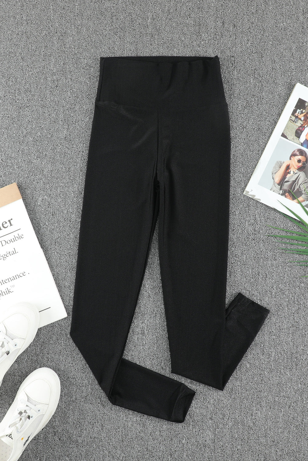 Leggings noirs moulants taille haute avec ceinture
