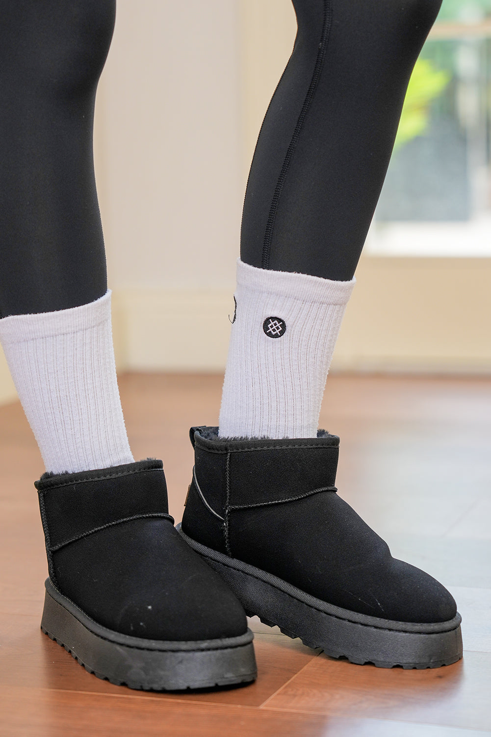 Botas de nieve negras de ante con forro de piel sintética