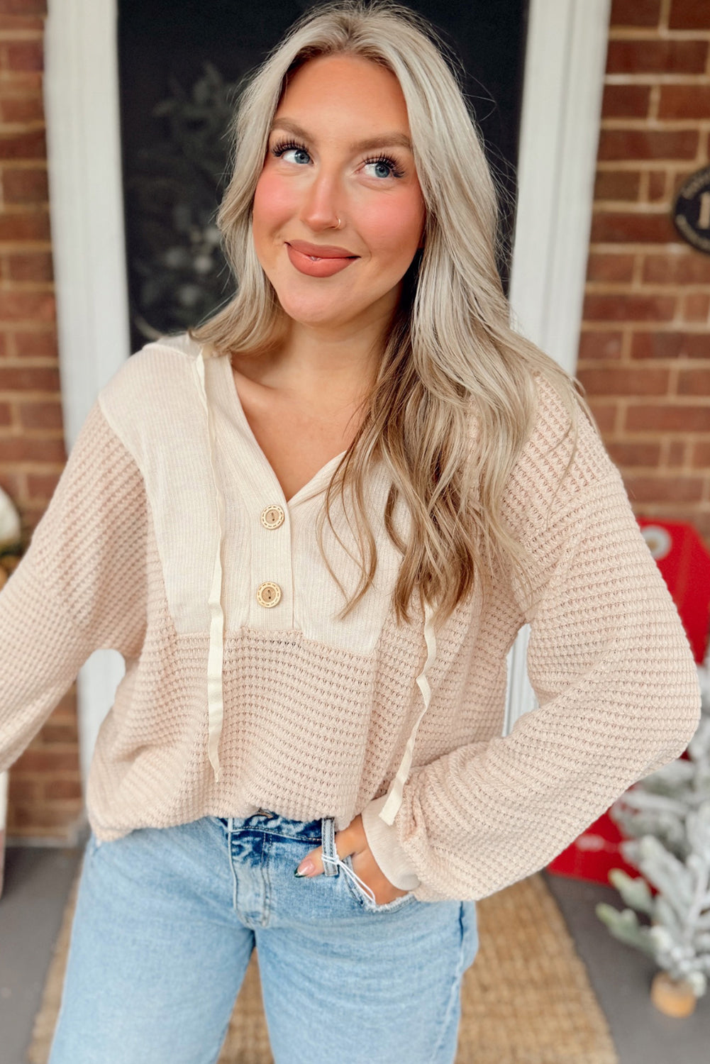 Top de manga larga con capucha y hombros caídos con patchwork de gofres de avena