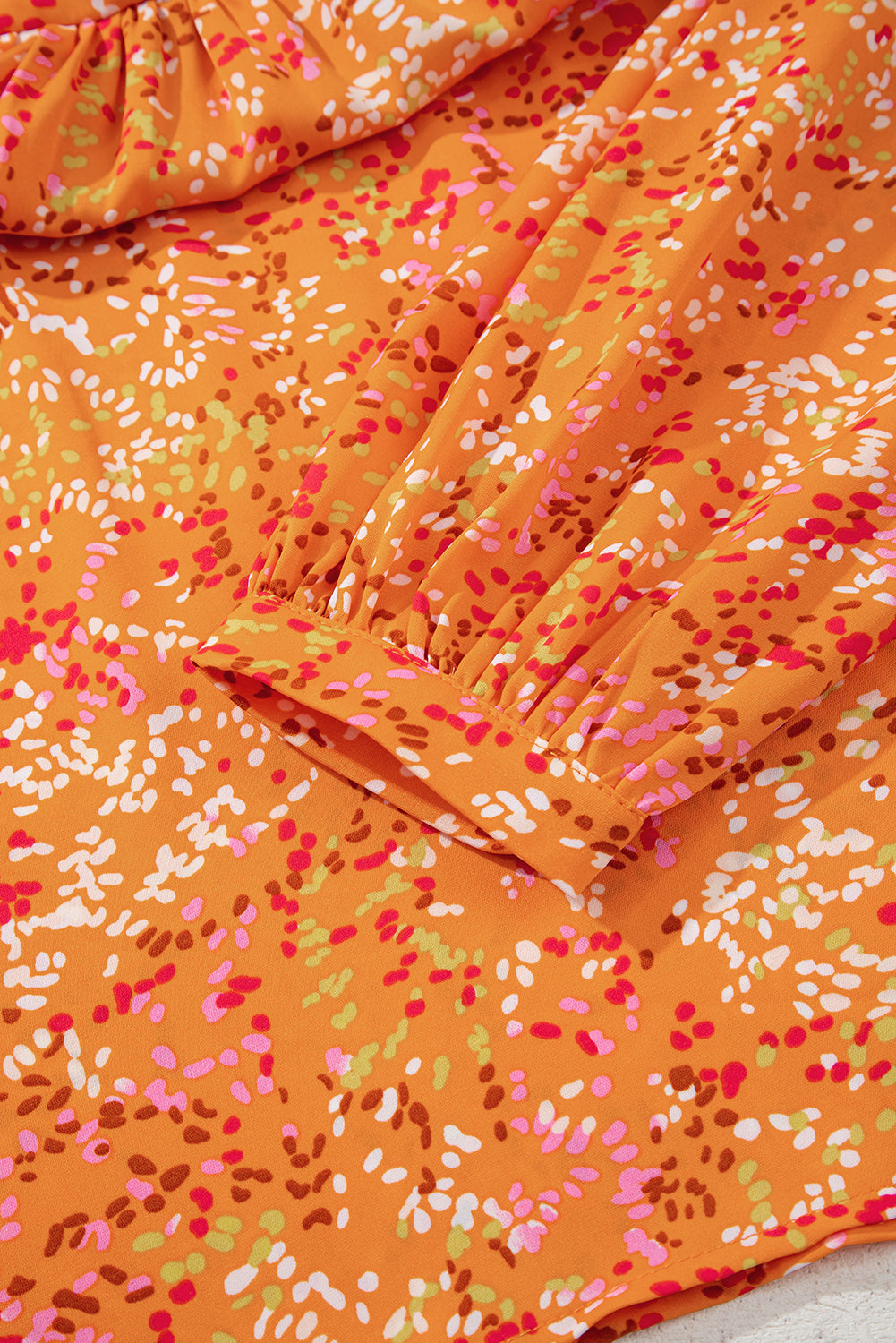 Blouse babydoll à imprimé abstrait Bonbon, coupe ample, col en V et style babydoll