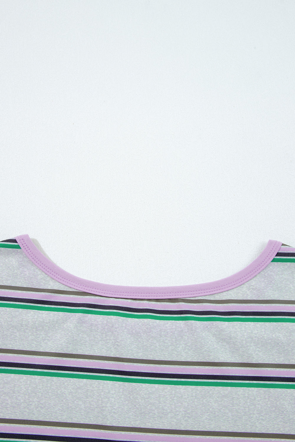 Top casual de manga larga con hombros caídos y rayas moradas