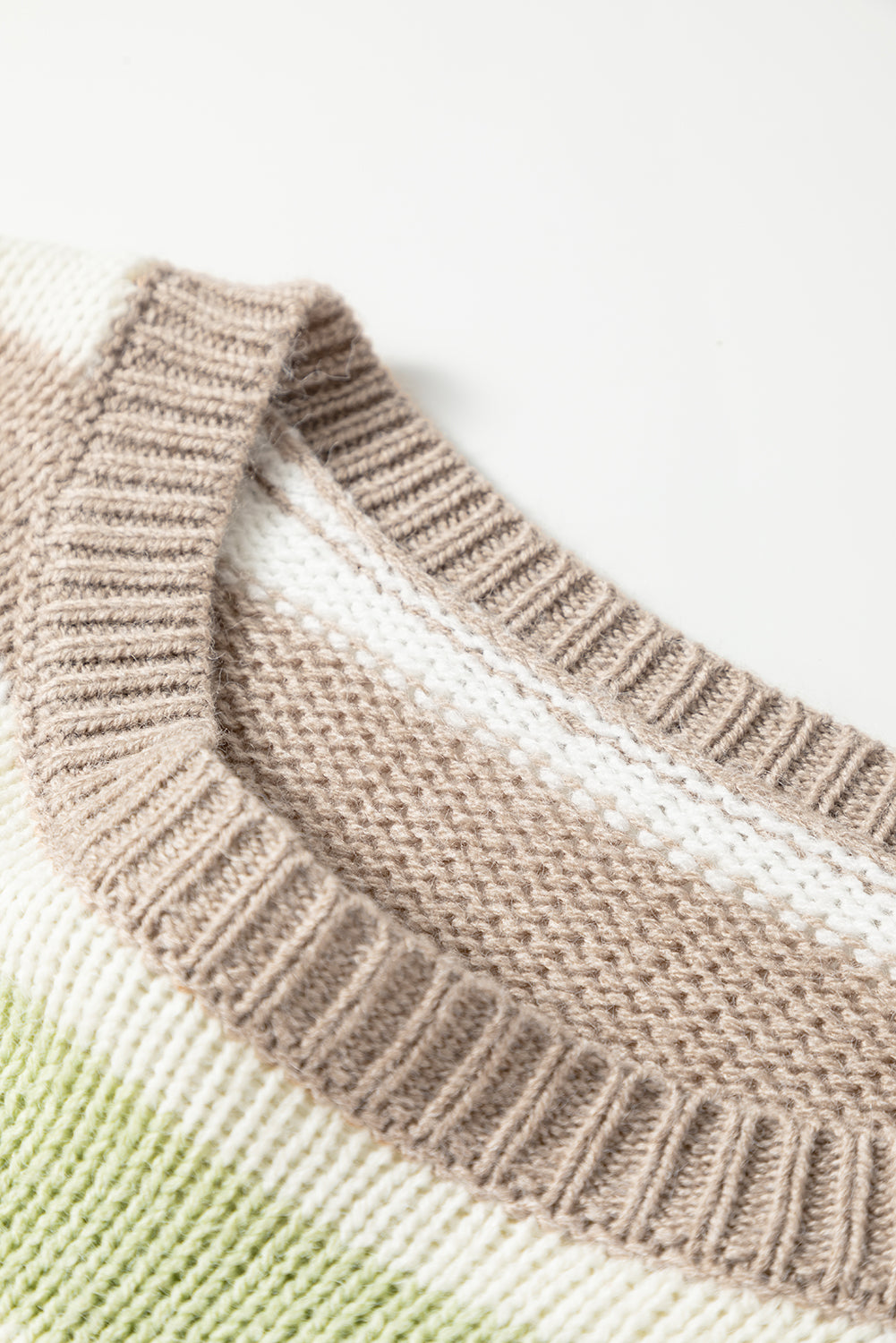 Pull à col rond et épaules tombantes multicolores