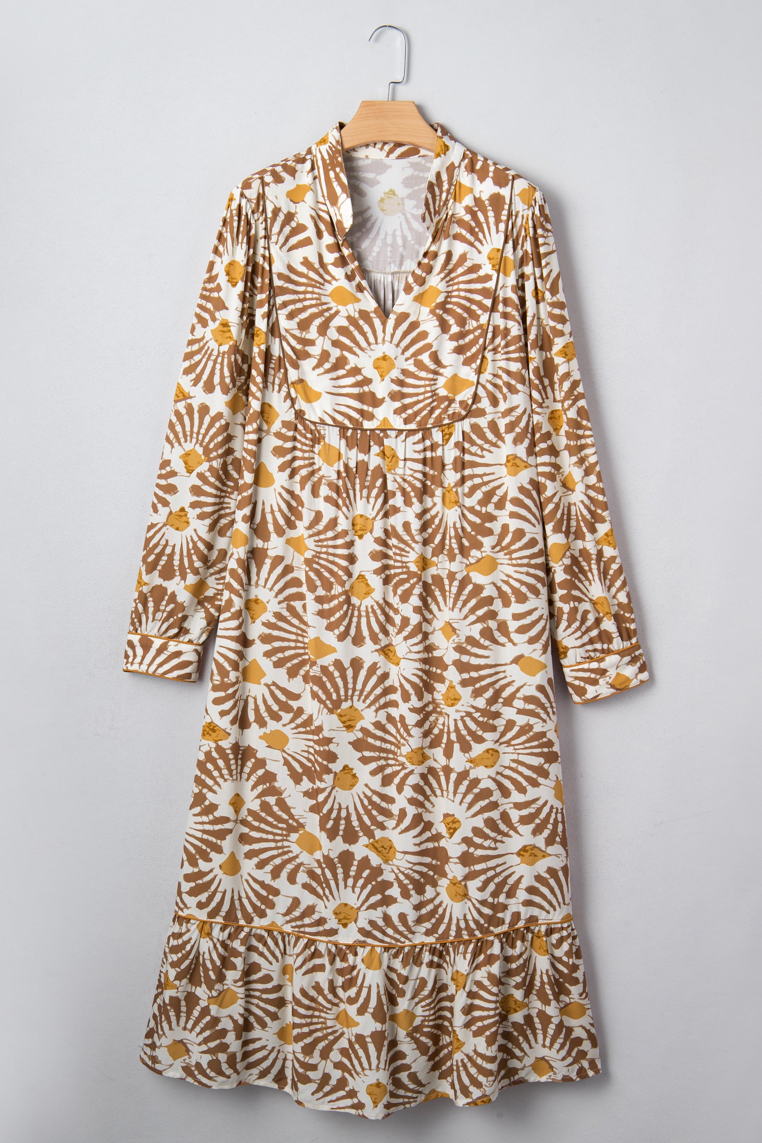 Vestido largo holgado con estampado abstracto de plantas en color caqui, talla grande