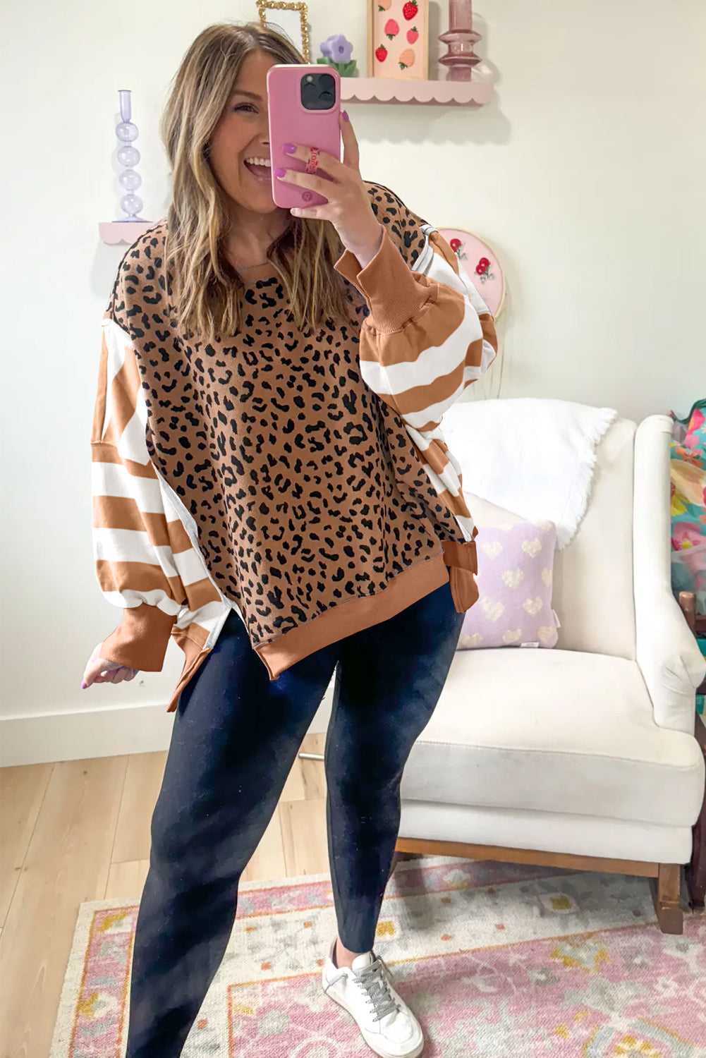 Sudadera con estampado de leopardo y rayas caqui con aberturas laterales