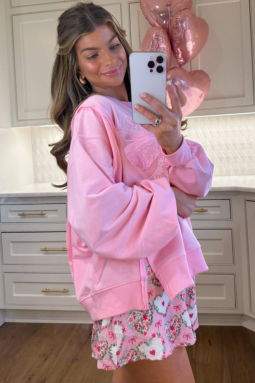 Bonbon Lace Bow Embroidered Exposed Seam Sweatshirt