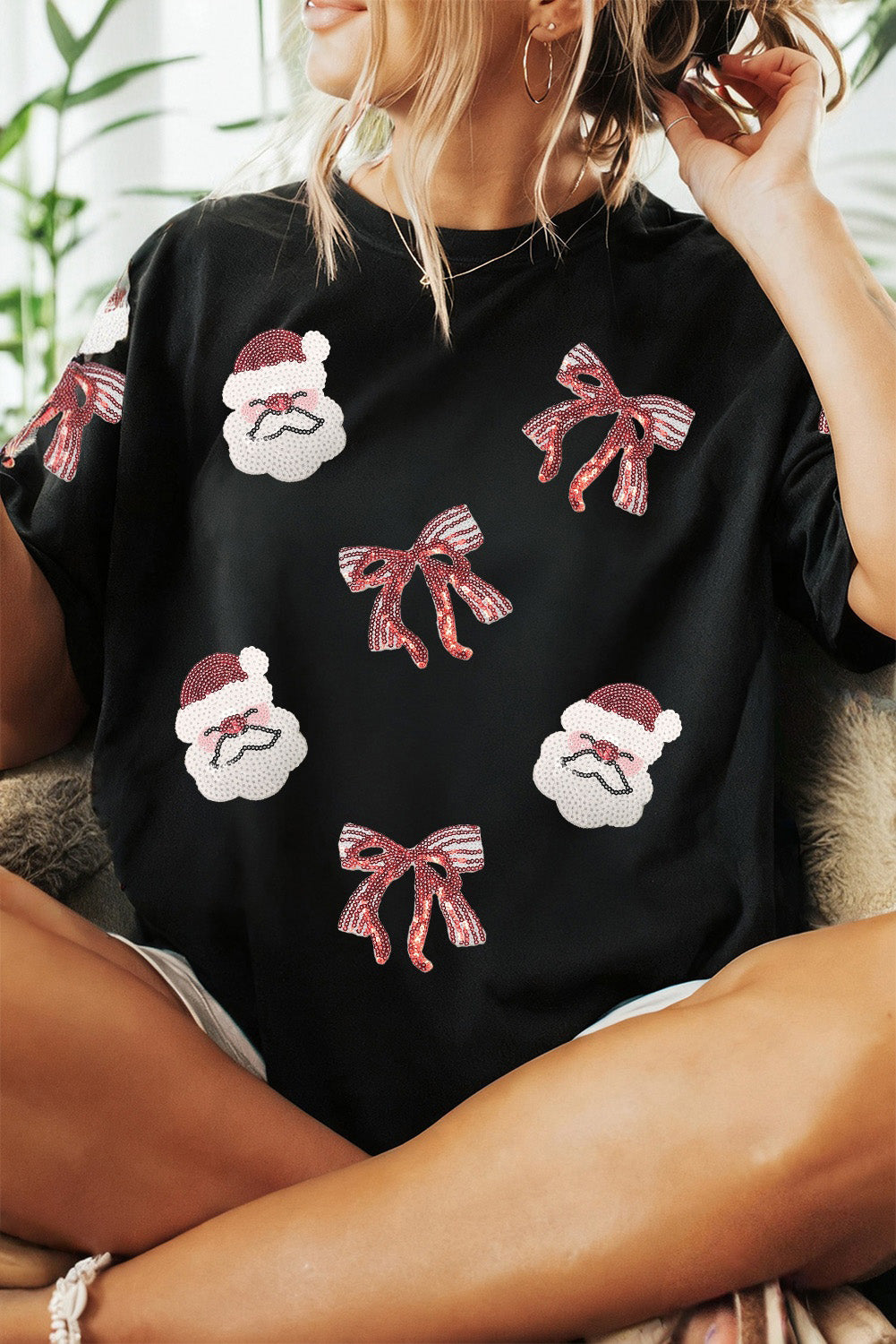 Black Sequined Santa Claus Bow Patched Pattern Christmas Holiday Festive T Shirt