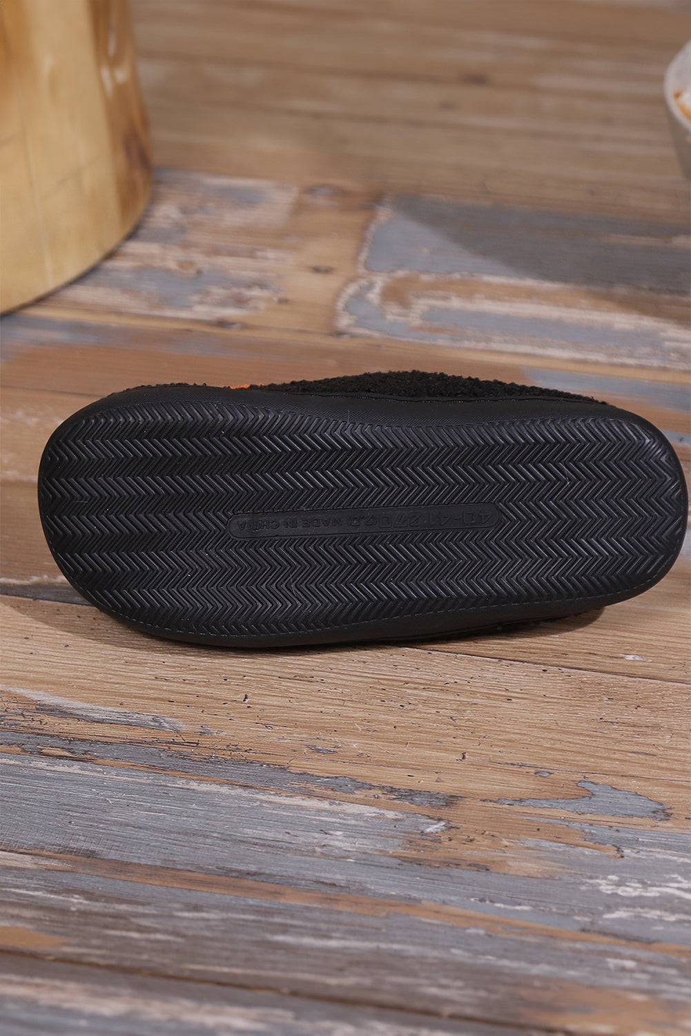 Pantuflas de felpa con estampado de calabaza de Halloween negras