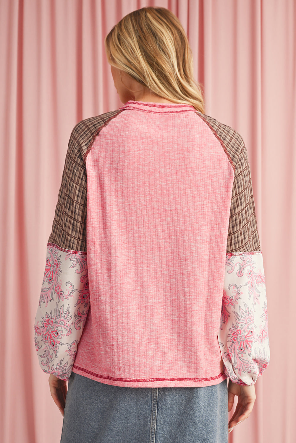 Haut côtelé raglan à imprimés mixtes et à carreaux fleuris fuchsia