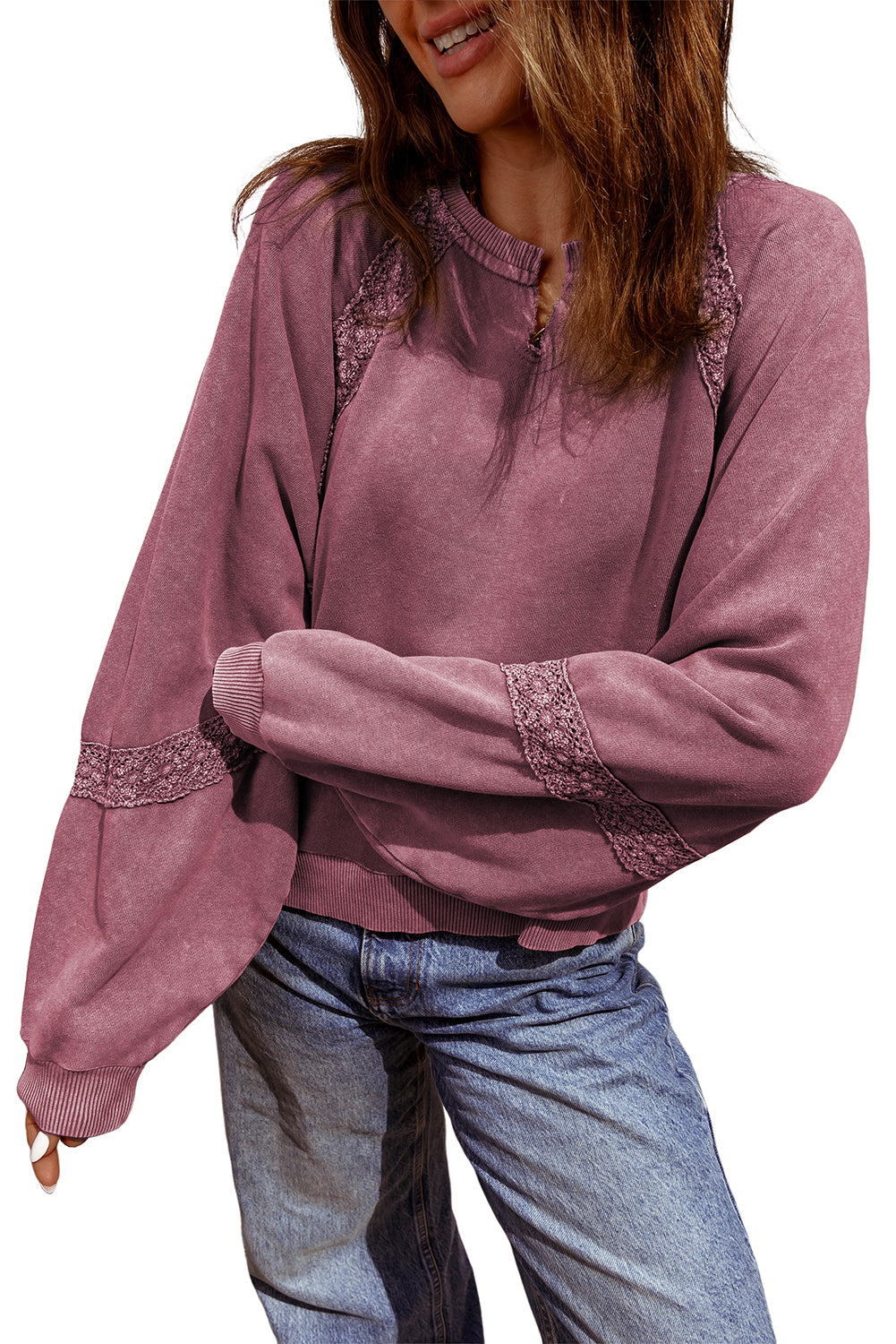 Sudadera holgada con lavado mineral, cuello con muescas y apliques de encaje rojo rosa