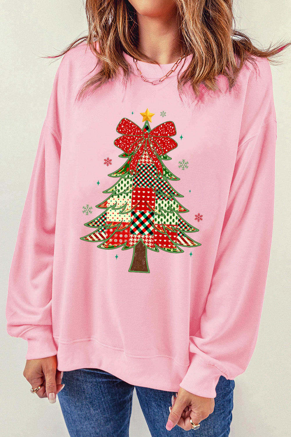 Sudadera de mujer con hombros caídos y estampado de árbol de Navidad a cuadros rosa multicolor