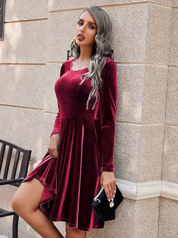 Christmas and New Year new women's long-sleeved round neck velvet dress