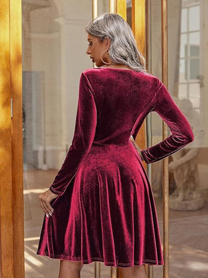 Christmas and New Year new women's long-sleeved round neck velvet dress